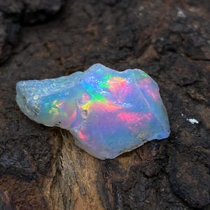 Natural Uncut Ethiopian Rough Opal 3.90 CT Glittery With Iridescent Opal
