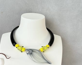 jwNeck007-Wavy Lines - Fused  Artisan Necklace, Minimalist, Modern, Handmade Fused Glass Pendant Choker, One-of-a-Kind Wearable Art