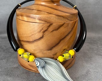 jwNeck007-Wavy Lines - Fused  Artisan Necklace, Minimalist, Modern, Handmade Fused Glass Pendant Choker, One-of-a-Kind Wearable Art