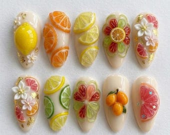 Sappige citrus zomerpers op de nagels - schattige 3D-citroen sinaasappel limoen valse nagels - grillige fruittaart bloem gouden vlok nail art