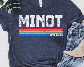 ノースダコタ州マイノットのTシャツ、マイノットのシャツ、ノースダコタ州の都市、マイノットの故郷、マイノットのギフト、マイノットの友人へのギフト、マイノットの街の故郷