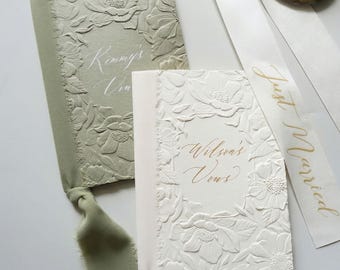 Personalized Wedding Vow Book, 3D Embossed Floral Handmade Paper, Pre-Tied Ribbon, Elegant Bride Groom Vows, Wedding Keepsake Gift