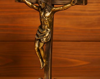 Jesus Christ Crucifix Statue – Vintage Brass Christian Home Decor, Religious Table Sculpture, Sacred Gift