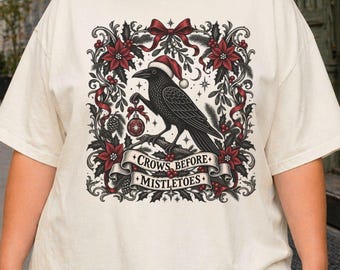 Gotisch kerst T-shirt met kraai, Comfort Colors shirt met zwarte raaf voor gothic vrouwen, alternatief kerstcadeau voor haar, donker kerstshirt