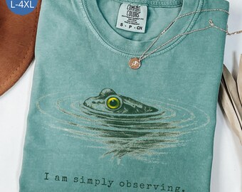 Plus Size Funny Frog Shirt, Frog Enthusiast Gift For Her, Comfort Colors Shirt, Cottagecore T-Shirt For Plus Size Women, Nature Lover Tee