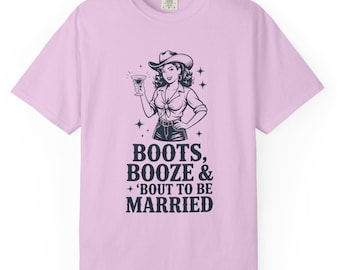 Camiseta de talla grande con botas, alcohol y a punto de casarse, camiseta vaquera para despedida de soltera, regalo para ella, camiseta de despedida de soltera estilo western para la futura novia.