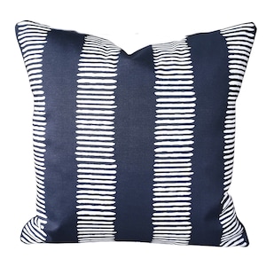 OUTDOOR Dark Navy Pillow Cover Stripe Coastal Beach Cushion Cottage Porch Toss Pillows Navy White Nautical Deck Cushion Pillows