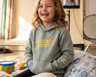 Ręcznie robiona dziecięca bluza z kapturem „Sincerely Yours Matters” Salish Grey – bluza polarowa oversize