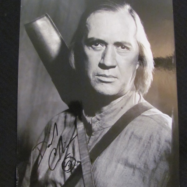 Photograph David Carradine with Signature Autograph Glossy Black White