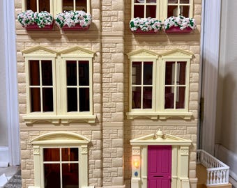 Vintage Fisher Price  mansion dollhouse, 2000 Dream house with accessories, Beautiful doll mansion