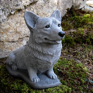 Corgi Statue, Concrete Pembroke Welsh Corgi Dog Figure, Cement Garden Decor, Pet Memorial Headstone, Corgi Grave Marker, Dog Statues.