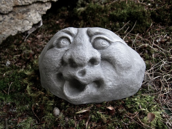 Hag Stone Face Shaped Stone Funny Shaped Beach Stone Mountain Stone Face Stone Spain Rock Rock Toad's Head Stone