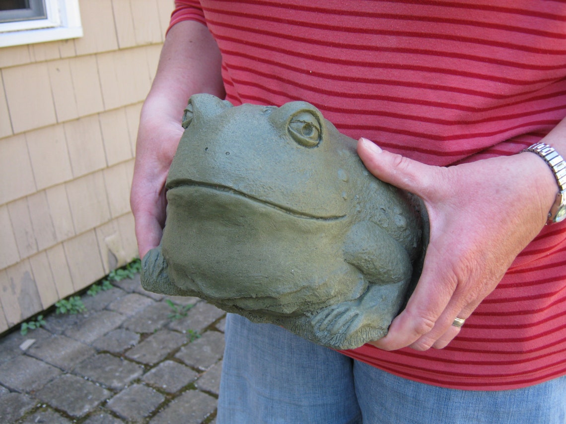 Toad Statue Large Green Toad Concrete Garden Toad Garden Etsy