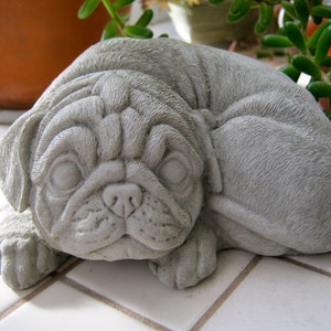 Pug Statue, Concrete Dogs, Cement Pugs, Dog Statues, Outdoor Garden Display, Pug Memorial Figure, Garden Decor, Pug Lovers, Small Headstone