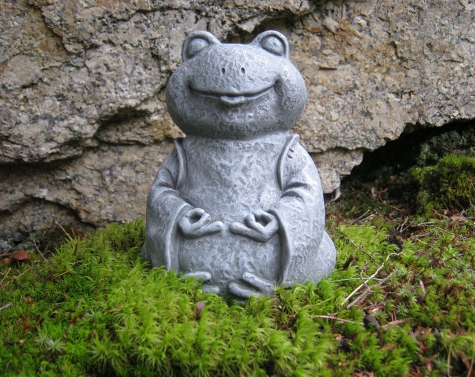 Frog Statue, Zen Frog Buddha, Meditating Yogi Frog, Concrete Garden