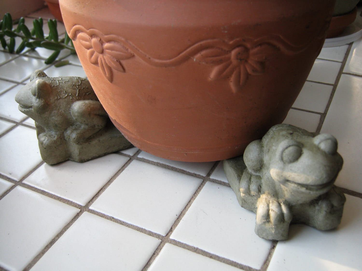 Frog Pot Risers Pot Feet Concrete Green Frogs Concrete Pot Etsy