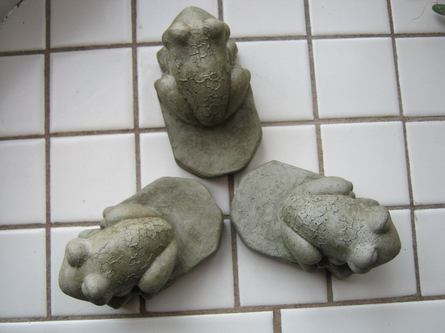 Frog Pot Risers Pot Feet Concrete Green Frogs Concrete Pot Etsy