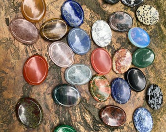 Handgefertigter Daumen-Sorgenstein – Natürlicher Kristall-Taschenstein zur Stressbewältigung, Meditation, Reiki-Heilung und als beruhigendes Geschenk