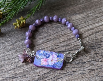 Beaded bracelet lilac purple wedding jewelry garden theme floral beaded jewelry bridesmaid jewelry unique gift for nature lover