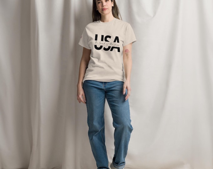 Woman's USA Graphic Tee