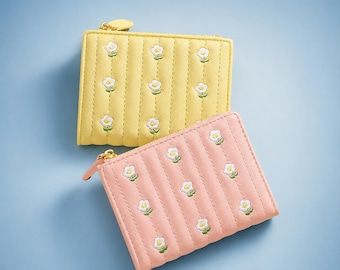Floral Embroidered Mini Wallet, Quilted PU Leather Coin Purse, Cute Flower Card Holder for Women, Small Zipper Wallet Gift for Her
