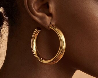 Moderne Gold Statement Ohrringe | Edelstahl 16K Vergoldet Creolen & Ohrstecker | Minimalistischer skulpturaler Schmuck für Frauen