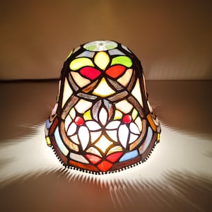 Vintage Tiffany-Style Bell Shaped Stained Glass Lamp Shade Pendants Chandeliers