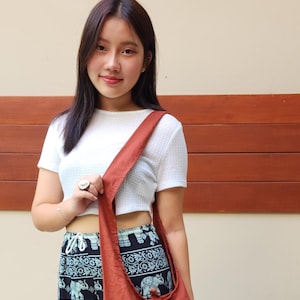 Sac en coton sac à main bandoulière messager sling moine thaï bouddha hobo hippie de taille moyenne en argile ou plusieurs couleurs au choix