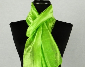 100 % pura cruda bufanda de seda tailandesa chal envoltura 12 "x 62" en verde lima R29 pequeño