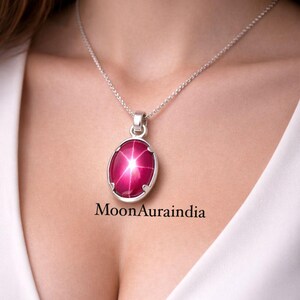 Stjärnrubin Oval Cabochonhänge, Astrologihalsband i 925 Sterling Silver