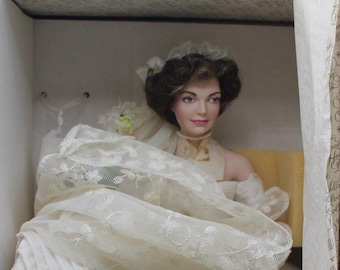 Vintage 1961 Madame Alexander Jackie Jacqueline Kennedy Cissette