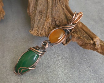 Green Onyx and Carnelian Crystal Necklace Copper Jewelry Healing Necklace Wirewrapped Stone Pendant.