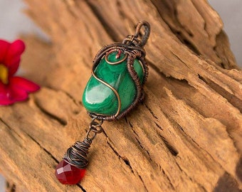 Malachite Wirewrapped Copper Pendant Malachite Necklace Green Stone Pendant Malachite Jewelry Boho Jewelry.