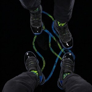 Nike Air Jordan 11 Quantum passende Crew Socken | Elektrik Blau Streetwear Basketball Sammler Geschenk Bild 2