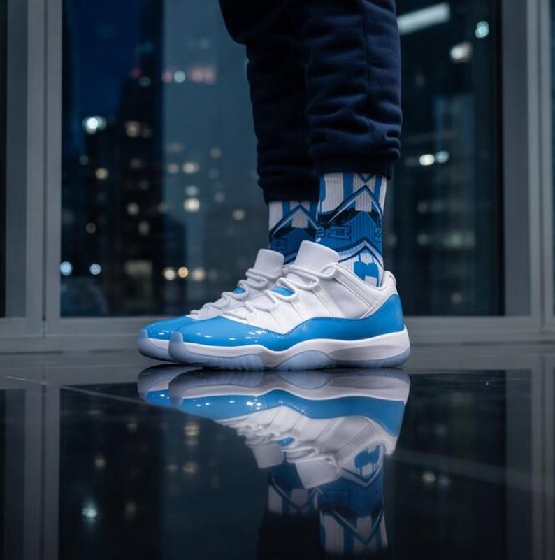 Calcetines a juego para Jordan 11 Diseño inspirado en UNC / Estilo urbano azul Carolina Estilo baloncesto Heritage imagen 2