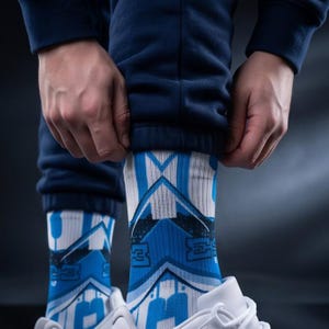 Calcetines a juego para Jordan 11 Diseño inspirado en UNC / Estilo urbano azul Carolina Estilo baloncesto Heritage imagen 3