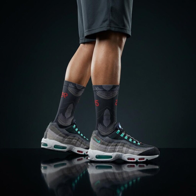 Nike Air Max 95 Greedy/What The Matching Crew-strumpor | Chaotic Collector Streetwear Mashup bild 7