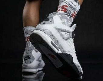 Jordan 4 Retro Vita Cement Matchande Crew-strumpor | Betonggrå Basketball Streetwear