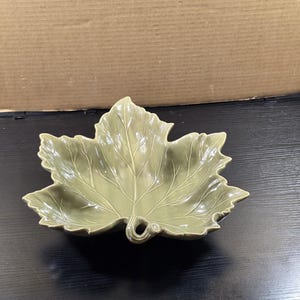 Large Olive Green Ceramic Maple Leaf Serving Bowl Fall Autumn Thanksgiving Decor