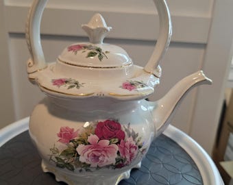 Vintage Crown Dorset Teapot Staffordshire England Pink Roses & Gold Trim - Large