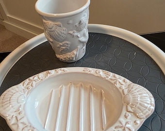 Portugal Ceramic Bathroom Set – Coastal Seashell Soap Dish & Tumbler – Beach House Decor