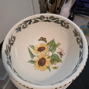 Portmeirion Botanic Garden Sunflower 10" Serving Bowl Made in England