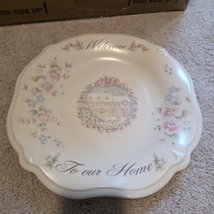 Pfaltzgraff USA 12.5" Welcome to Our Home Plate • Scalloped Edge • Farmhouse Wall Decor