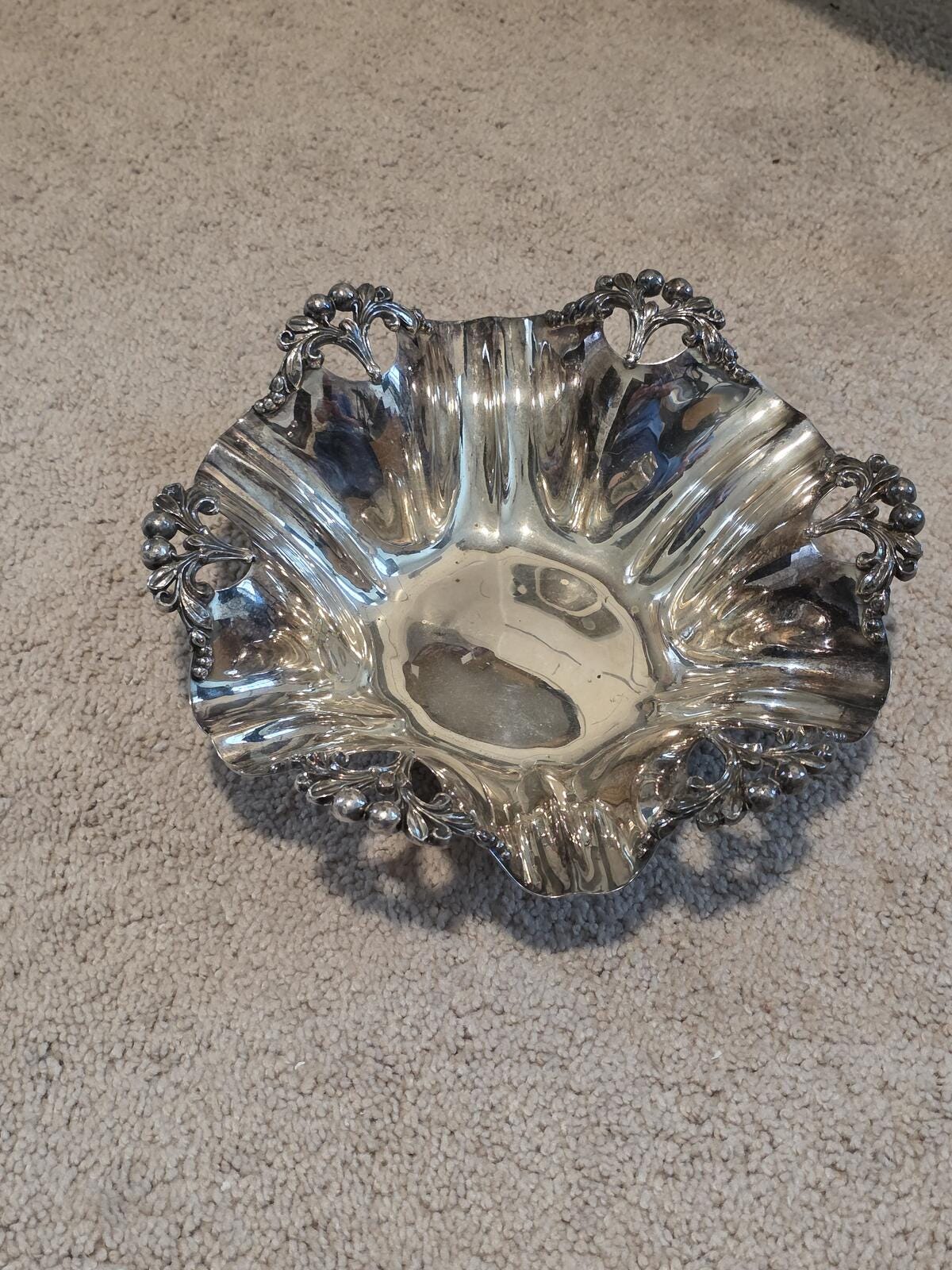 F.B. Rogers Silver Co. シルバープレート シェルボウル F.B. Rogers Silver Company Paul Revere Silverplate Trophy Bowl