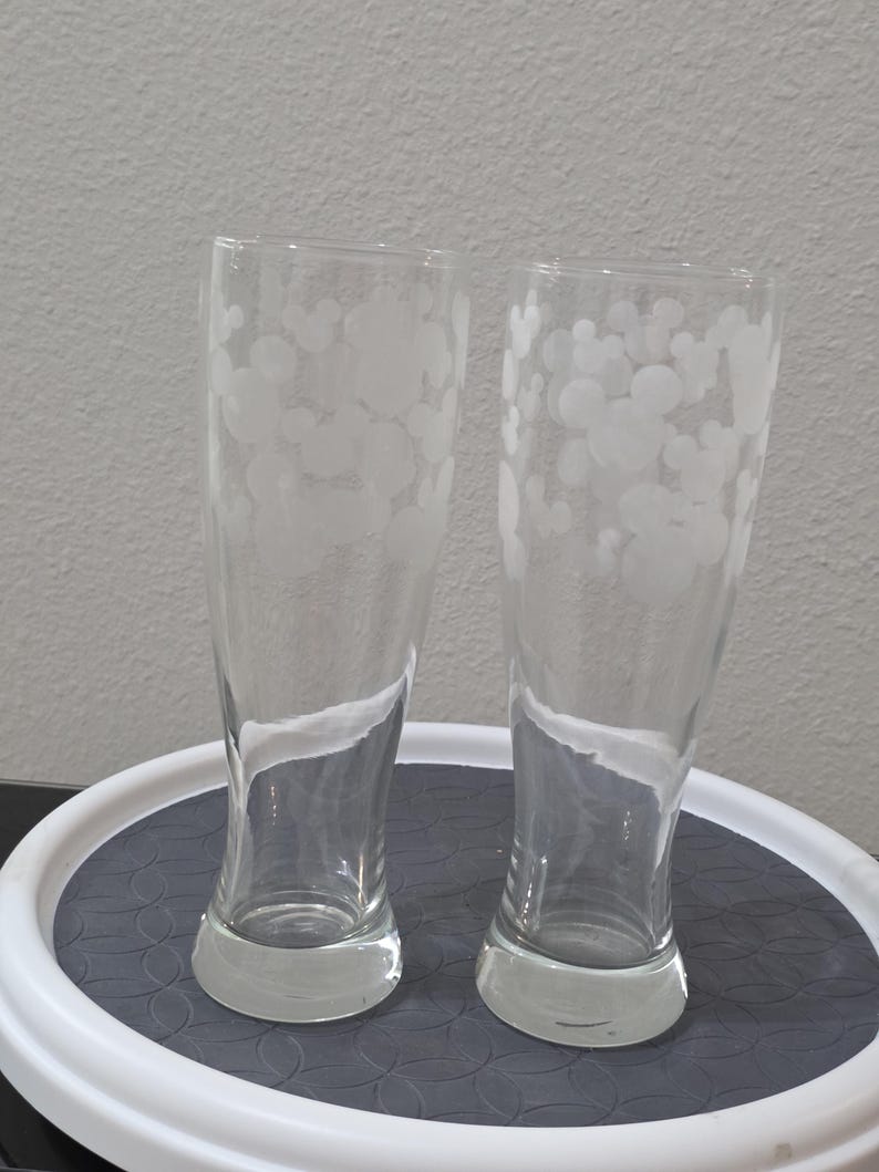 Disney Mickey Mouse Frosted Head Pilsner Glasses Fluted Beer Tumblers Pair Set 2 image 4