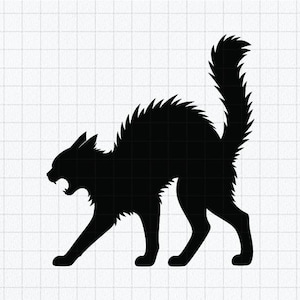 Pode incluir: Uma silhueta preta de um gato em postura defensiva com as costas arqueadas, pelo eriçado e boca aberta mostrando os dentes. O gato está de pé sobre as quatro patas com a cauda erguida, apresentado como um elemento de design gráfico.