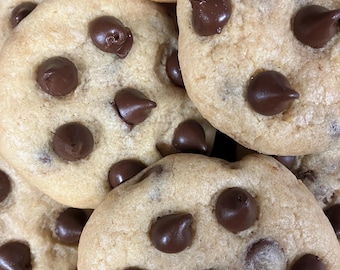 Homemade Chocolate Chip Cookies – Soft & Chewy