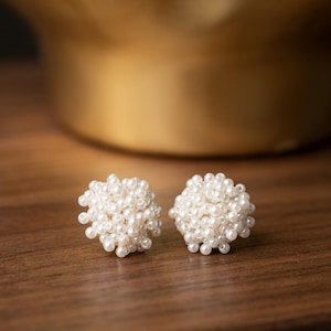 Pendientes vintage de cuentas de marfil en racimo