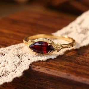 Vintage Marquise Garnet Ring Gold Art Deco Engagement Ring Red Ruby Promise Ring Delicate Leaf Branch Wedding Band January Birthstone Gift