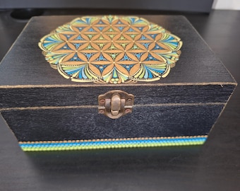 Flower of Life Wooden Box – Hand-Painted Keepsake with Velvet Interior